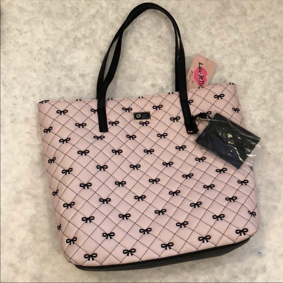 Betsey Johnson Handbags - 🎈Final Sale🎈Betsey Johnson NWT bag/cardholder